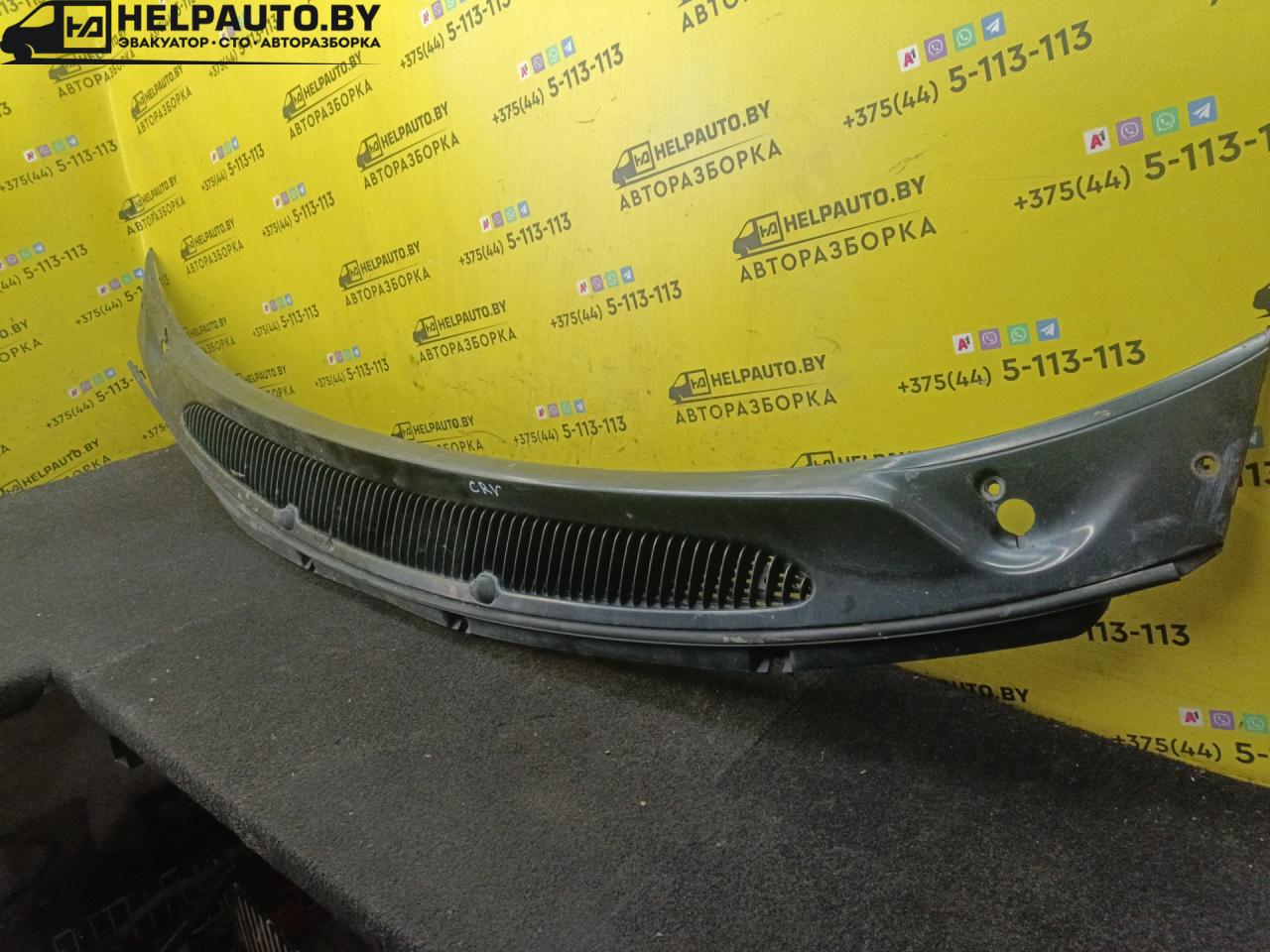 дождевик Chrysler Voyager 3 поколение 1998, 2.4 л., EDZ, бензин, МКПП, зеленый, минивэн, передний привод - фото №1