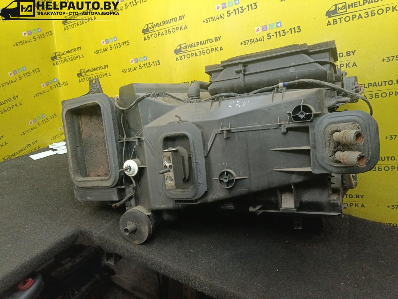 корпус отопителя (печки) Chrysler Voyager 3 поколение 1998, 2.4 л., EDZ, бензин, МКПП, зеленый, минивэн, передний привод - фото №1