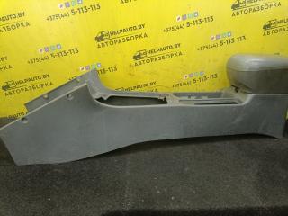 консоль салона Mazda 626 GF [рестайлинг] 1999, 2.0 л., дизель, МКПП, универсал, передний привод
