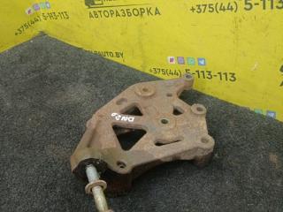кронштейн двигателя Dodge Neon 2 поколение 2003, 2.0 л., ECC, бензин, АКПП, красный, седан