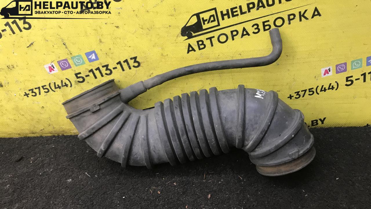 патрубок воздушного фильтра Mazda Xedos 6 1 поколение 1997, 1.6 л., бензин, МКПП, бордовый, седан - фото №1