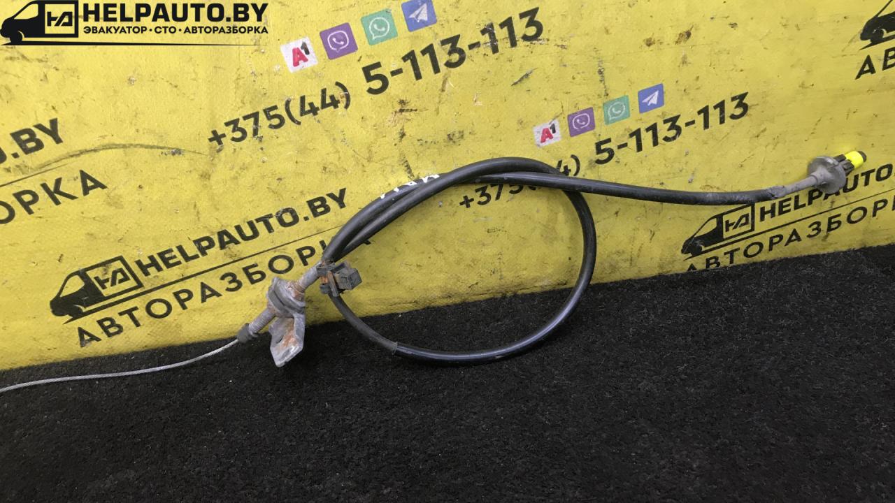 трос газа Mazda 323F BA 1996, 1.8 л., BP, бензин, МКПП, серебристый, хетчбэк 5 дв. - фото №1