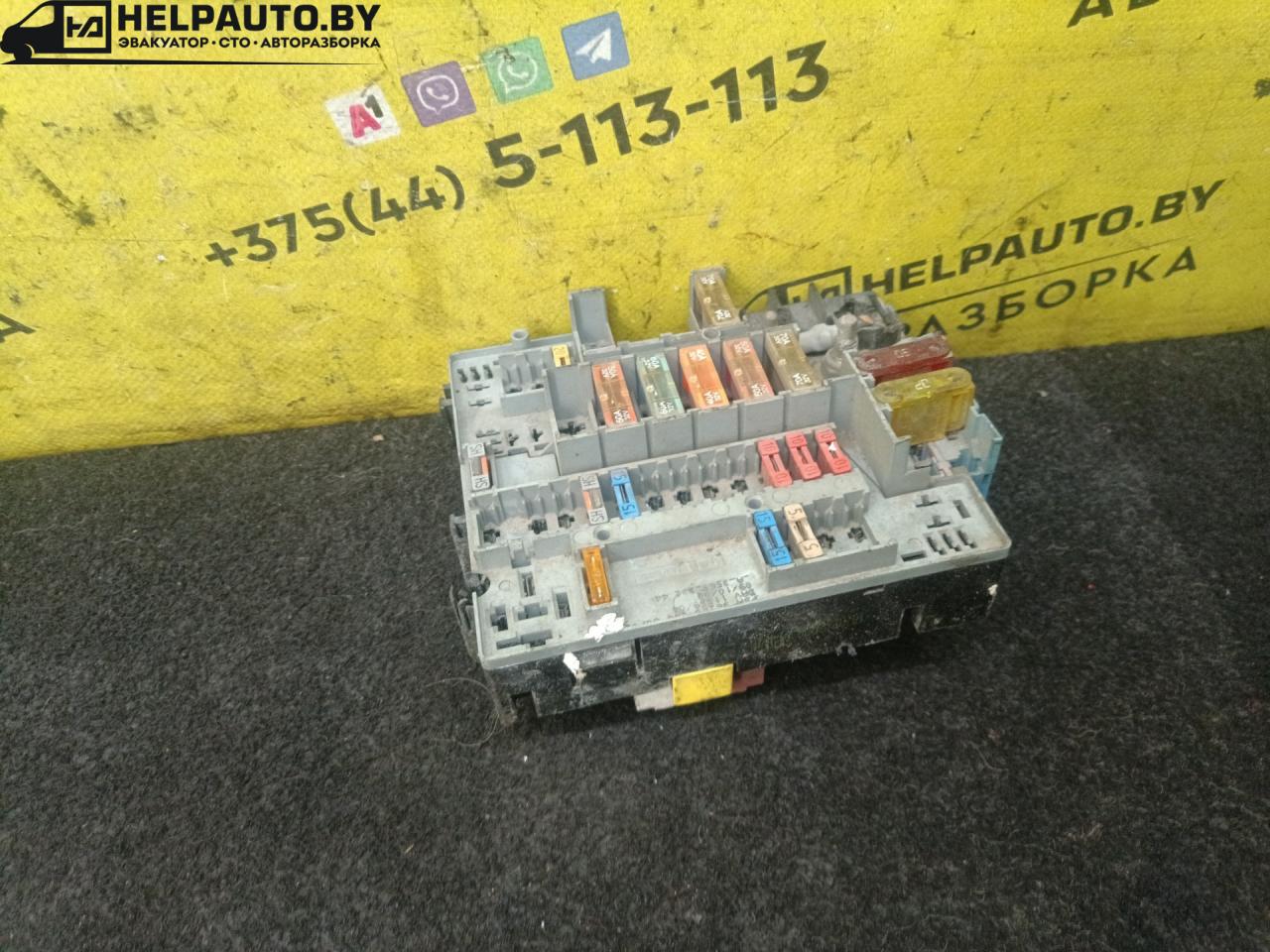 блок предохранителей Citroen Berlingo 1 поколение (M49) 2001, 1.4 л., бензин, МКПП, синий, минивэн - фото №1