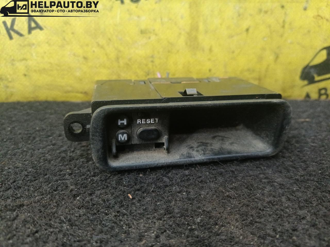 часы Honda Concerto 1 поколение 1992, 1.5 л., бензин, МКПП, серебристый, хетчбэк 5 дв. - фото №1