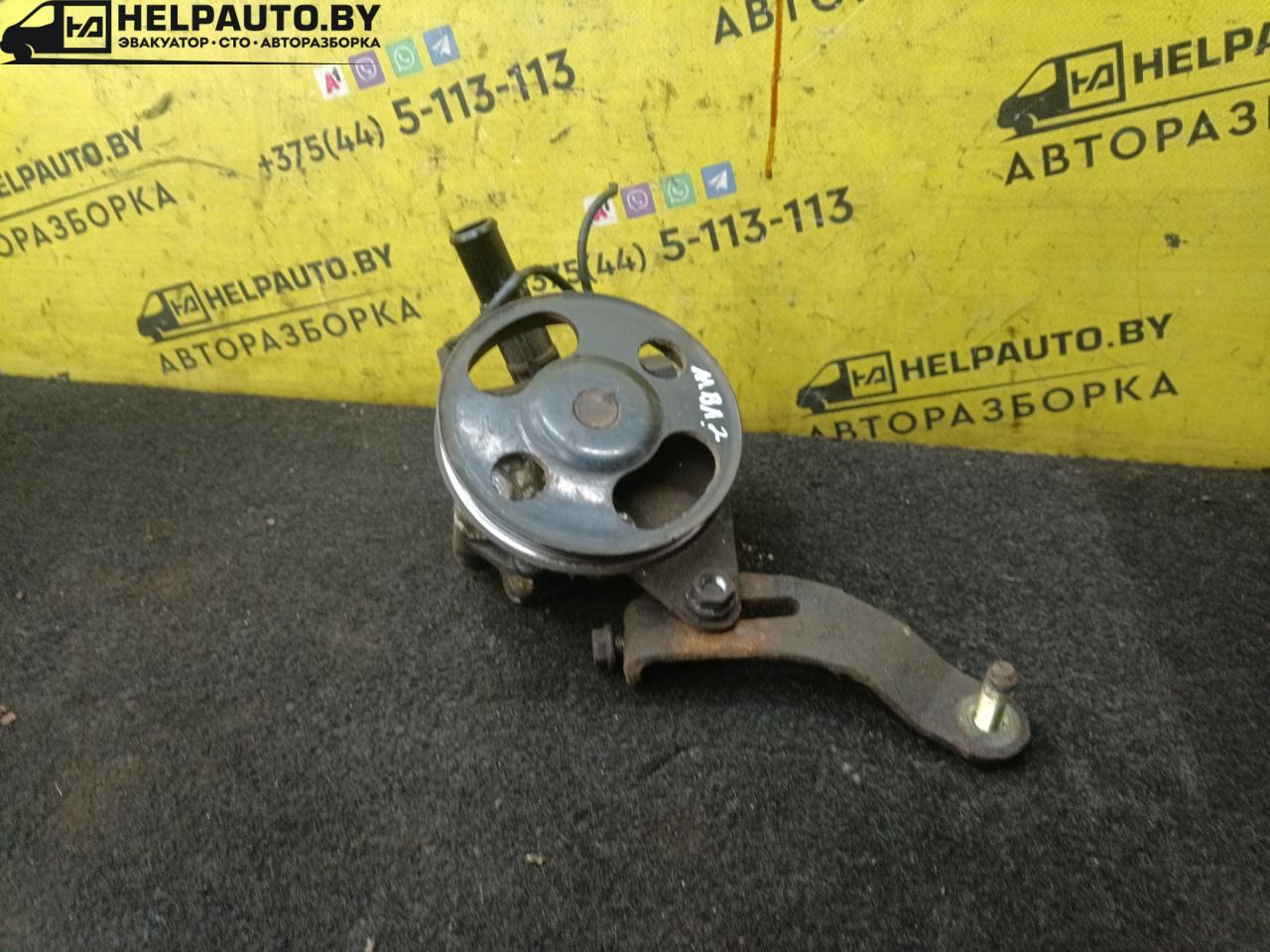 насос гидроусилителя руля Mazda 323 5 поколение 1997, 1.5 л., бензин, МКПП, зелый, хетчбэк 5 дв., передний привод - фото №1