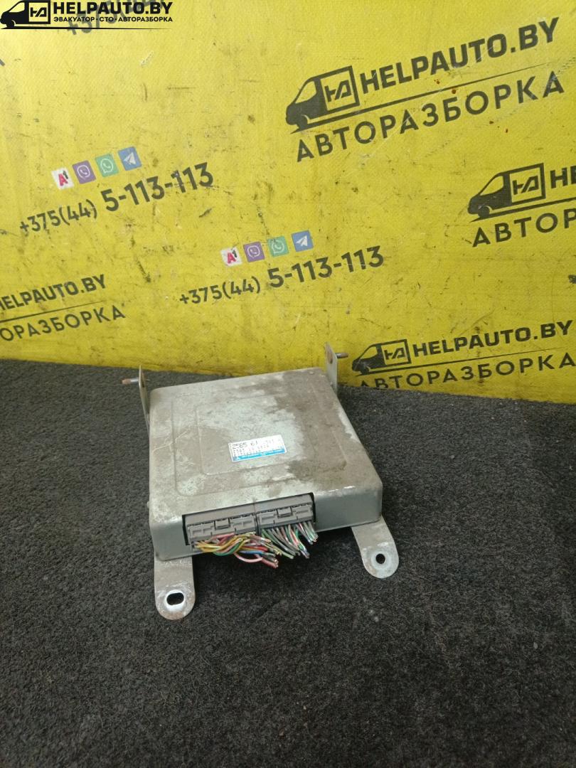 блок управления двигателем Mazda 323 5 поколение 1997, 1.5 л., бензин, МКПП, зелый, хетчбэк 5 дв., передний привод, Z5B56J, E2T86886M - фото №1