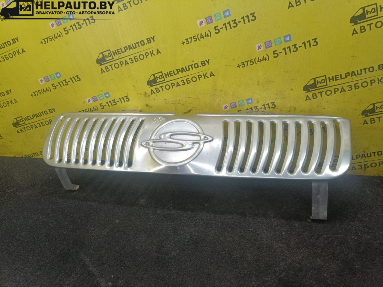 решетка радиатора SsangYong Musso 1 поколение 1997, 2.9 л., MB-OM 662, дизель, АКПП, зеленый, внедорожник 5 дв. - фото №1