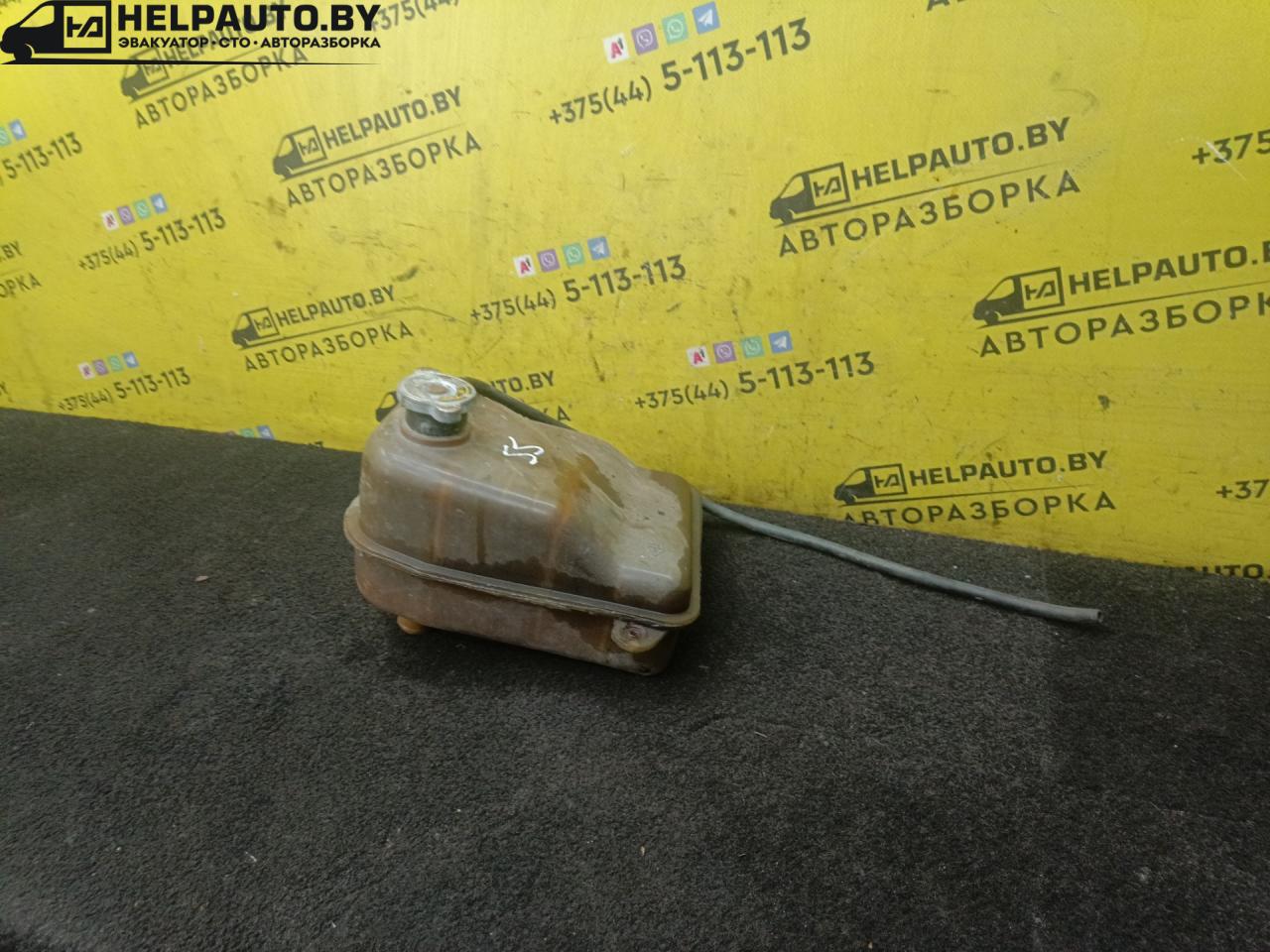 бачок расширительный SsangYong Musso 1 поколение 1997, 2.9 л., MB-OM 662, дизель, АКПП, зеленый, внедорожник 5 дв. - фото №1