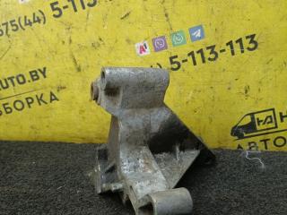 кронштейн генератора SEAT Toledo 1 поколение [рестайлинг] 1998, 1.6 л., AFT, бензин, МКПП, красный, хетчбэк 5 дв.