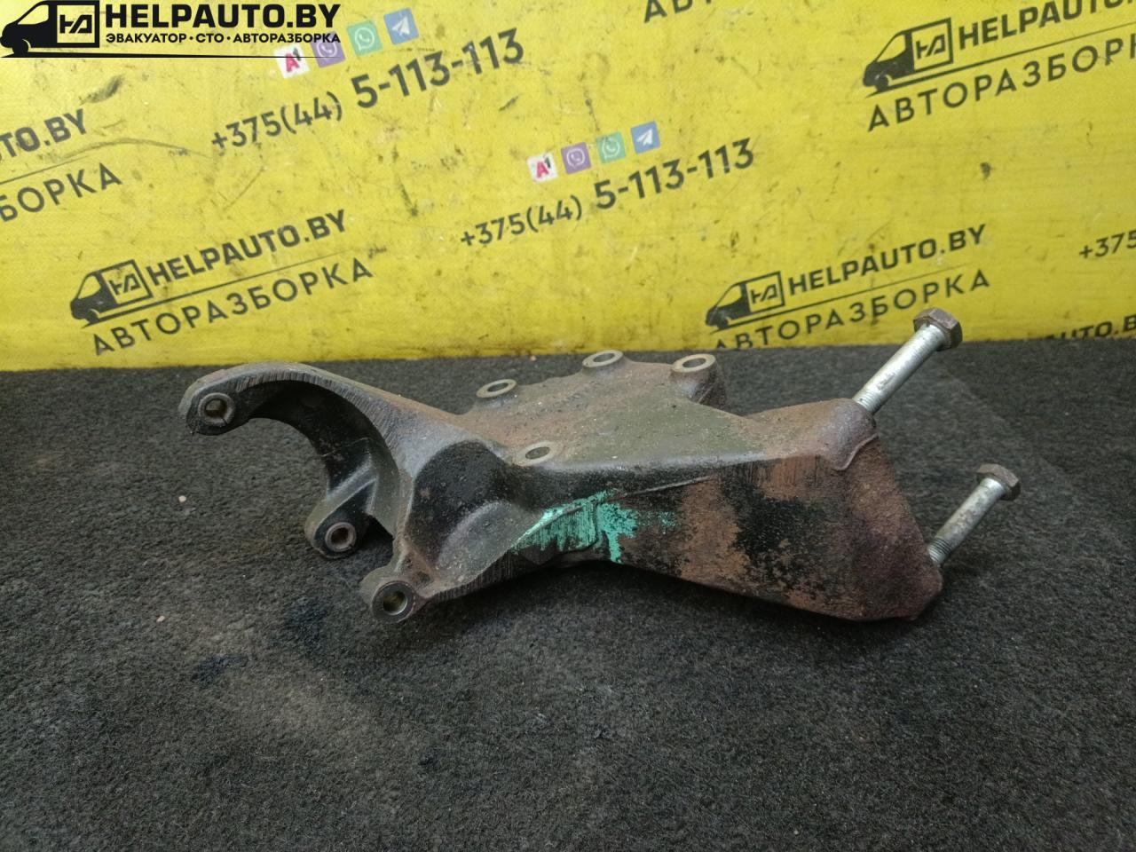 кронштейн гидроусилителя Citroen Jumper 1 поколение 1998, 2.5 л., THX (DJ5TED), дизель, МКПП, белый, микроавтобус - фото №1
