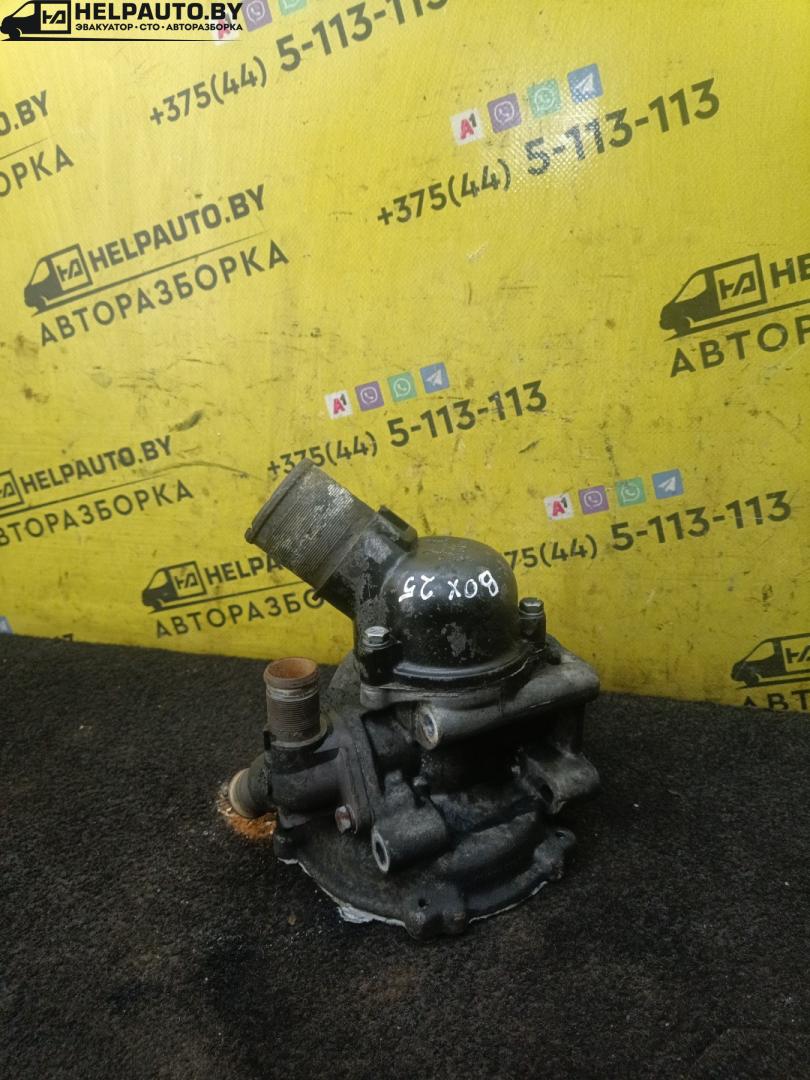 корпус термостата Peugeot Boxer 1 поколение 1999, 2.5 л., THY (DK5ATE), дизель, МКПП, белый, микроавтобус - фото №1