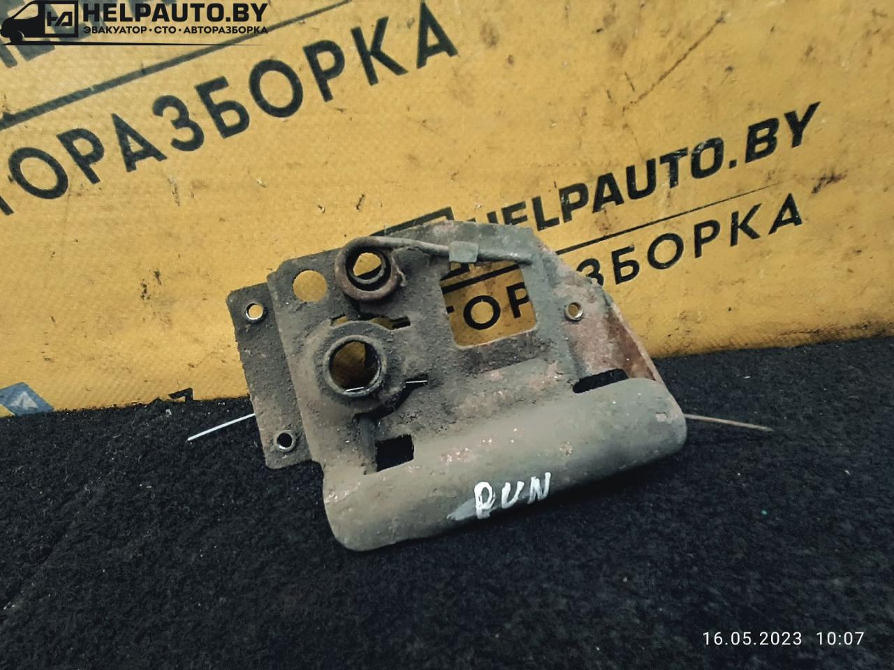 замок капота Fiat Punto 1 поколение 1997, 1.2 л., бензин, МКПП, синий, хетчбэк 5 дв. - фото №1
