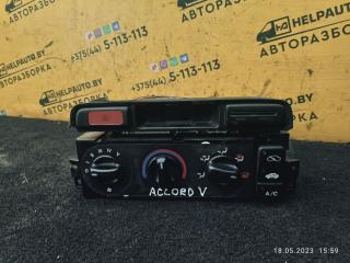 блок управления печки / климат-контроля Honda Accord 5 поколение 1995, 2.0 л., F20B, бензин, АКПП, черный, седан