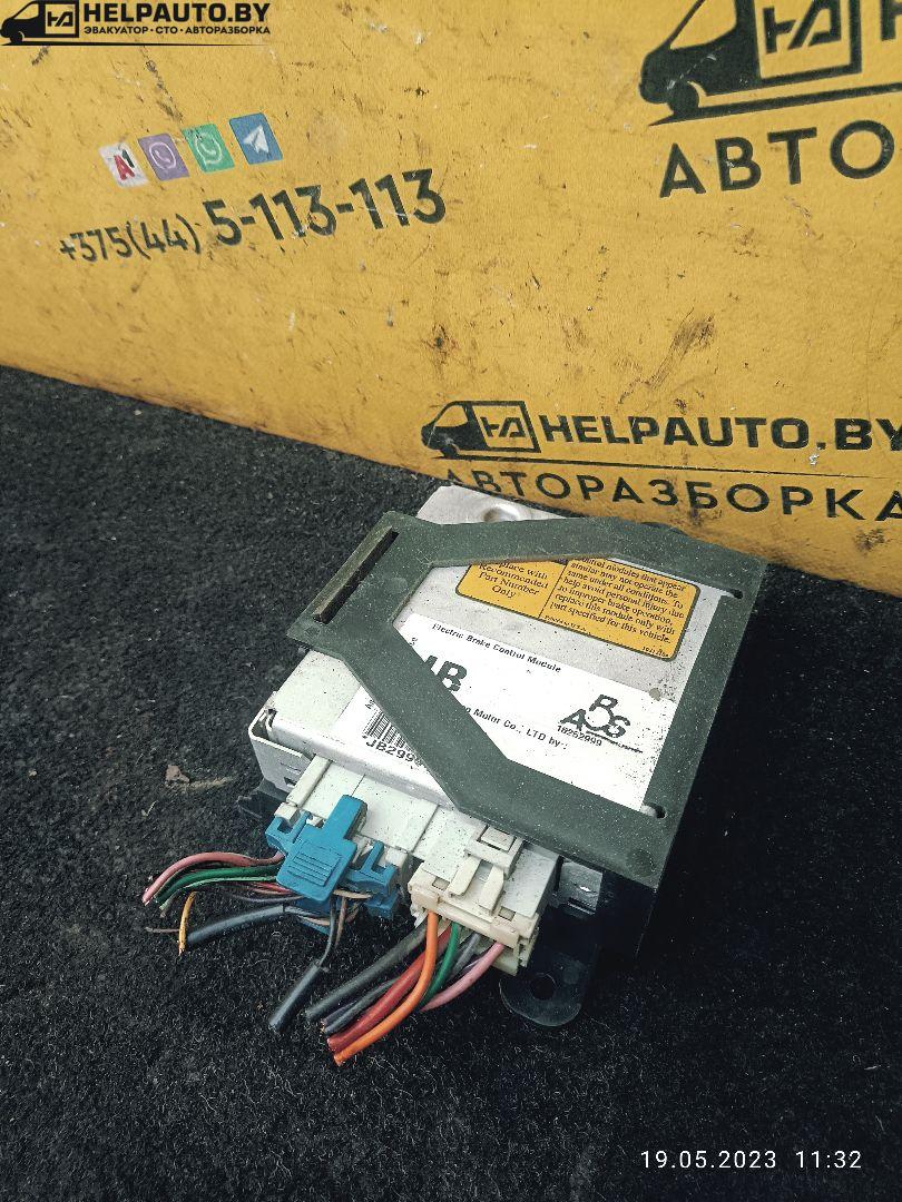 Блок управления ABS/ESP Daewoo Nubira J100 1998, 2.0 л., бензин, МКПП, красный / зеленый, седан - фото №1