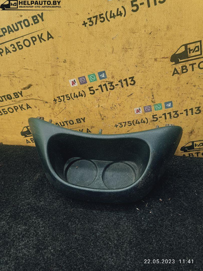 подстаканник Renault Scenic 1 поколение 1998, 1.9 л., дизель, МКПП, серый, минивэн - фото №1