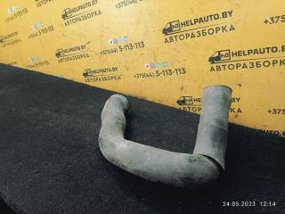 патрубок радиатора Volkswagen Passat B3 1989, 1.9 л., дизель, МКПП, белый, универсал, передний привод