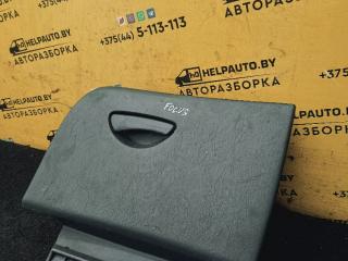 бардачок Ford Focus 1 поколение [рестайлинг] 2003, 1.6 л., бензин, МКПП, серебристый, седан