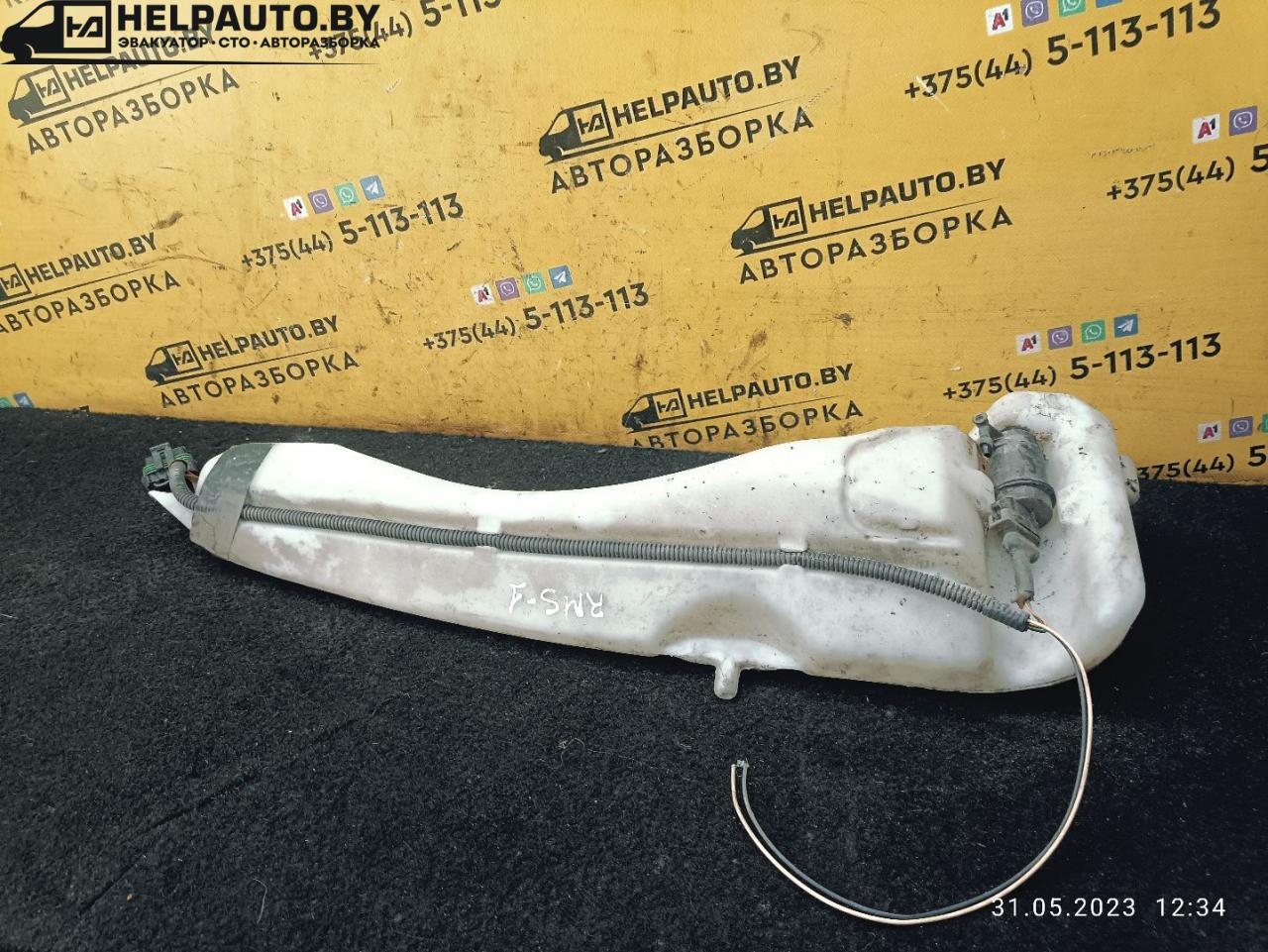 бачок омывателя Renault Megane 1 поколение 1998, 1.9 л., F8Q 620, дизель, МКПП, бордовый, седан, передний привод - фото №1