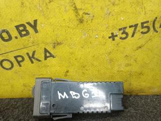 кнопка освещения панели приборов Mazda 323F BG 1992, 1.6 л., бензин, МКПП, синий, хетчбэк 5 дв.