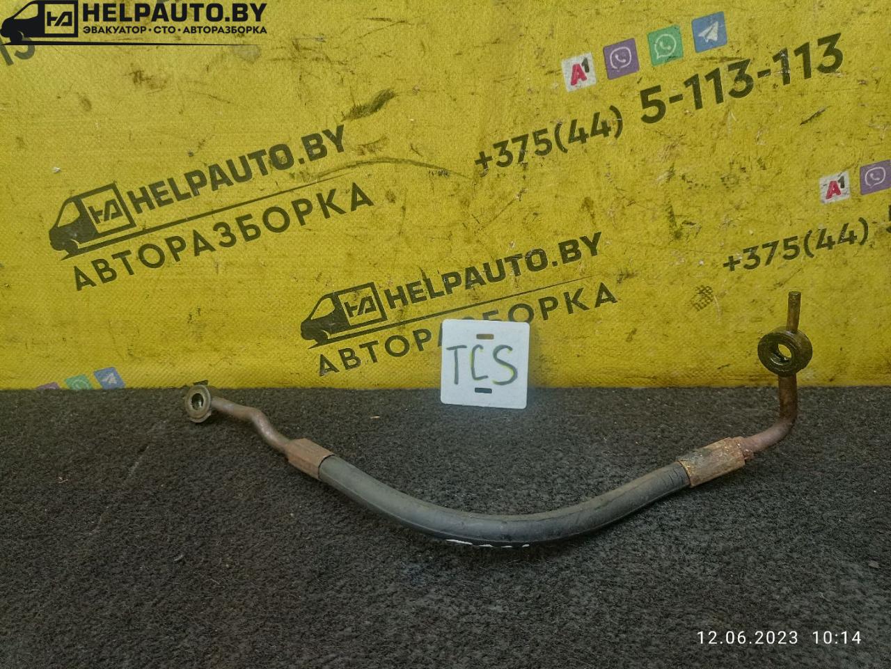 трубка топливная Toyota Carina E 1 поколение 1997, 2.0 л., дизель, МКПП, зеленый, седан - фото №1