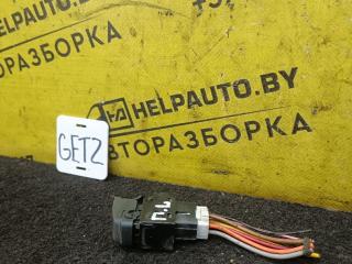 кнопка стеклоподъемника двери передней левой Hyundai Getz 1 поколение [рестайлинг] 2008, 1.4 л., G4EE, бензин, МКПП, золотистый, хетчбэк 5 дв.