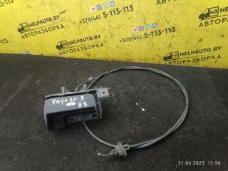 трос капота Chrysler Voyager 3 поколение 1999