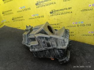 корпус воздушного фильтра Nissan Maxima A33 (2000 - 2005), 3.0 л., бензин, АКПП, белый, седан, передний привод, USA