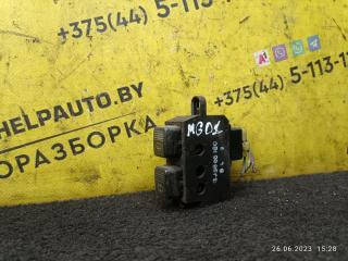 кнопка омывателя фар Mazda 626 3 поколение [рестайлинг] 1992, 2.0 л., бензин, МКПП, синий, хетчбэк 5 дв.