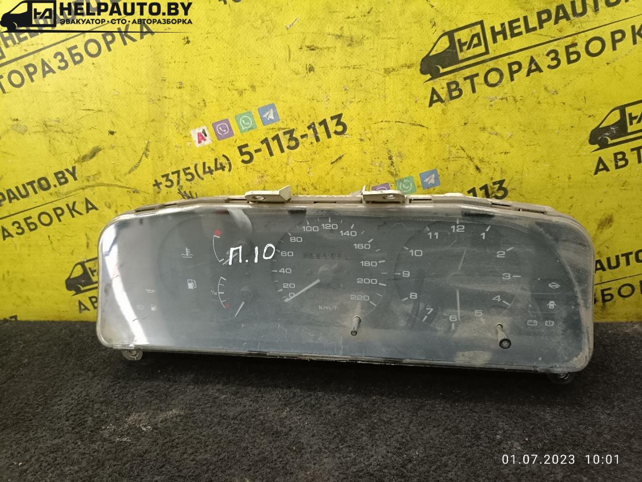 щиток приборов (приборная панель) Nissan Primera P10 1996, 2.0 л., бензин, МКПП, серый, универсал - фото №1