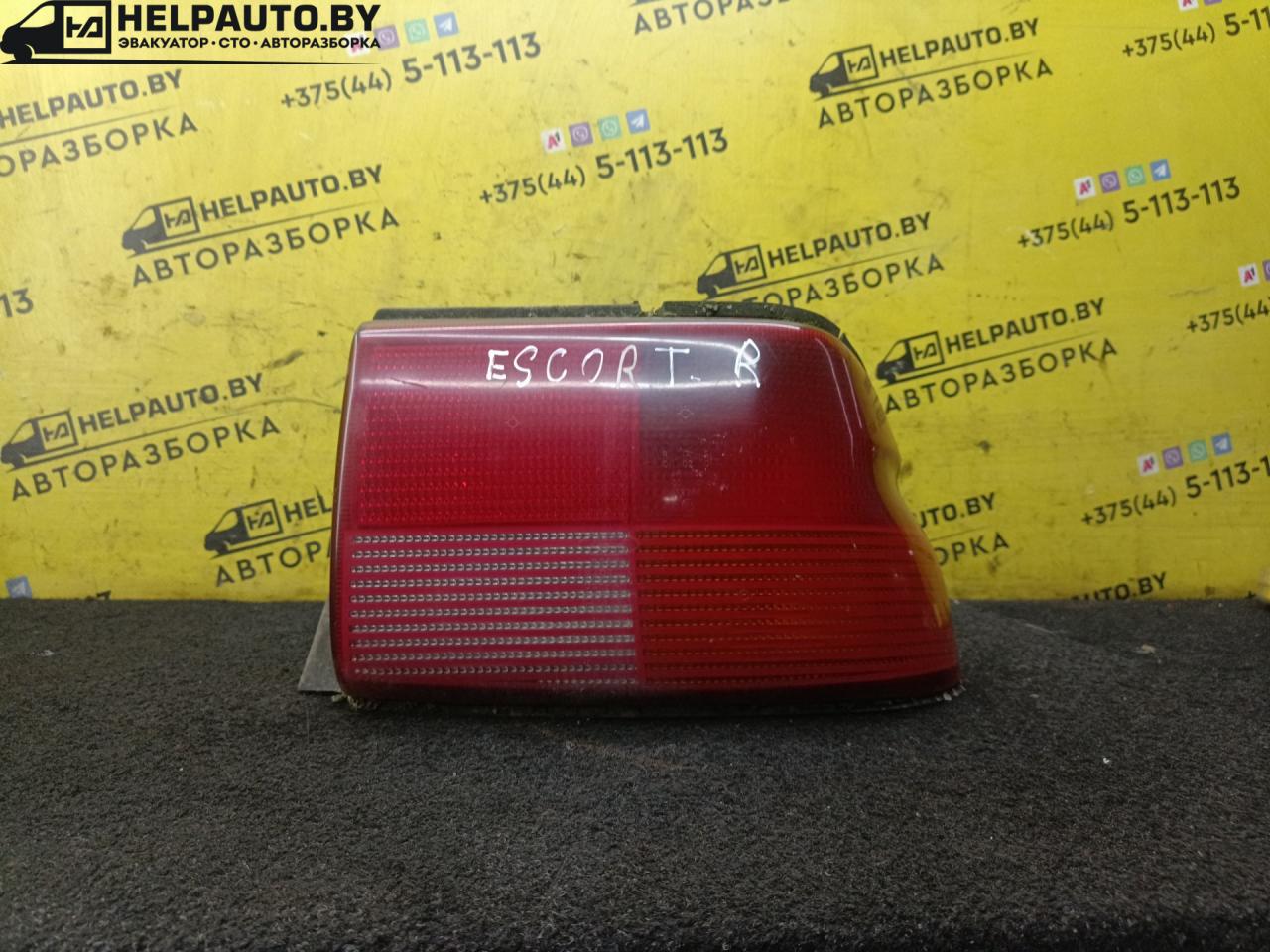 фонарь задний правый Ford Escort 5 поколение 1992, 1.6 л., бензин, МКПП, красный, хетчбэк 5 дв. - фото №1