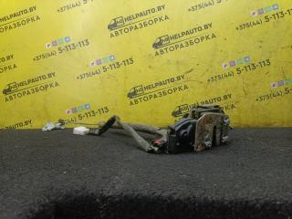 замок двери передней левой Mazda 626 GF [рестайлинг] 1999, 2.0 л., дизель, МКПП, зеленый, универсал