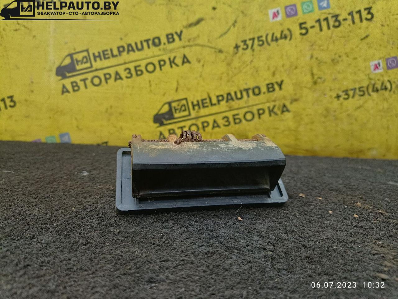 ручка открывания багажника Nissan Murano Z50 2003, 3.5 л., бензин, АКПП, синий, внедорожник 5 дв. - фото №1