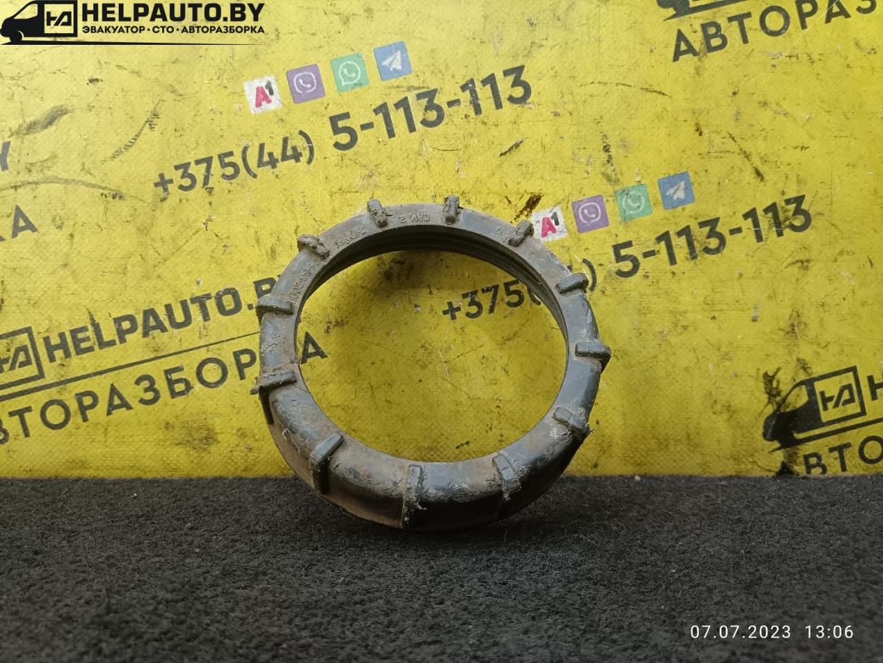 гайка топливного насоса Mitsubishi Galant 8 поколение 1998, 2.4 л., бензин, АКПП, бордовый, седан - фото №1