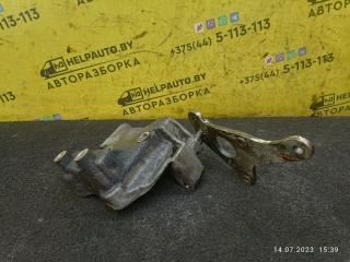 кронштейн двигателя Fiat Punto 1 поколение 1997, 1.2 л., бензин, МКПП, белый, хетчбэк 5 дв.