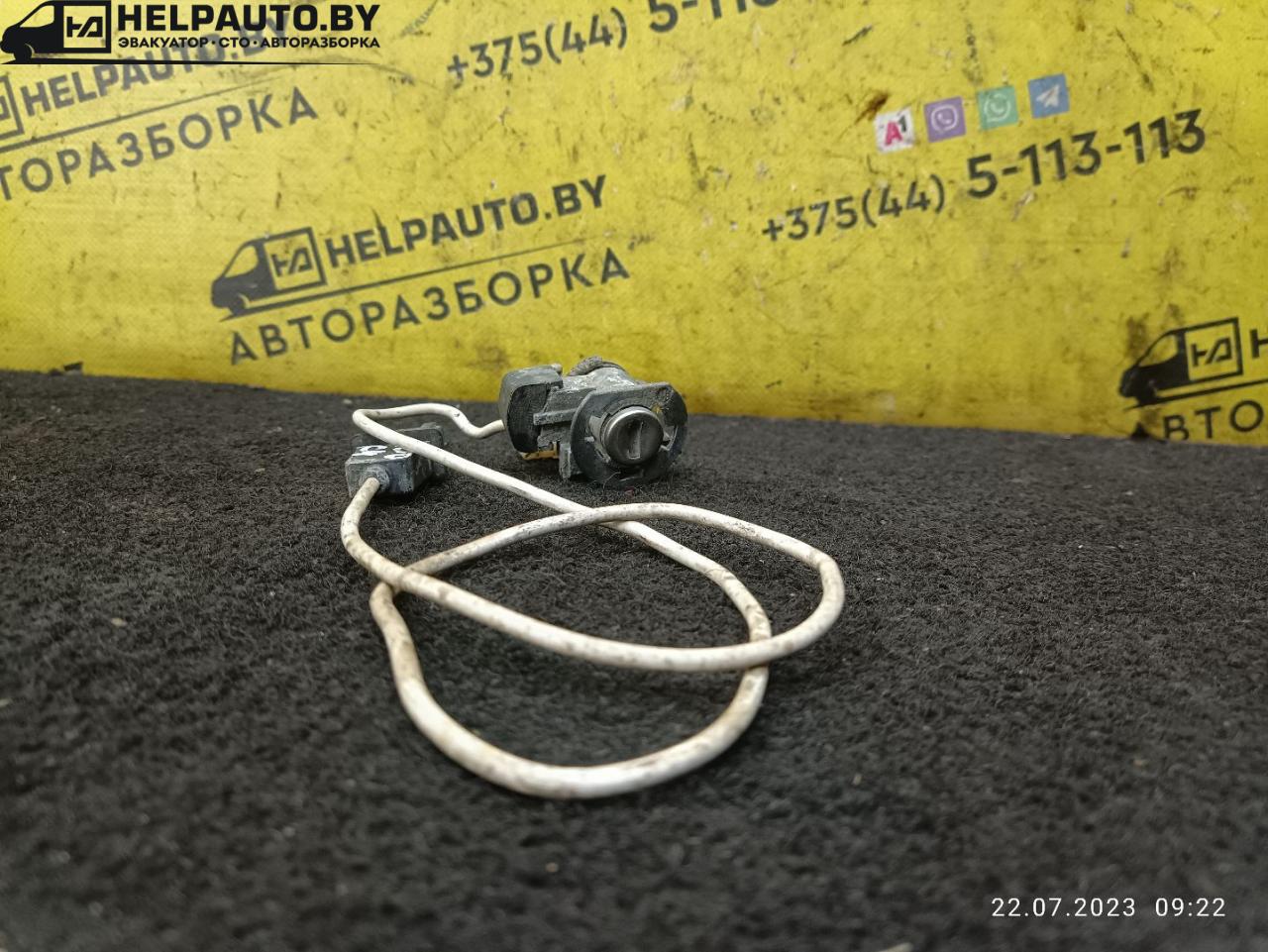 личинка дверного замка Audi 100 4A/C4 1993 - фото №1