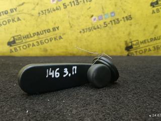 ручка стеклоподъемника задней Alfa Romeo 146 1 поколение 930B 1996, 1.4 л., бензин, МКПП, черный, хетчбэк 5 дв.