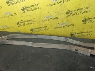 крепление бака топливного Mazda 626 GE 1992, 1.8 л., бензин, МКПП, красный, хетчбэк 5 дв.