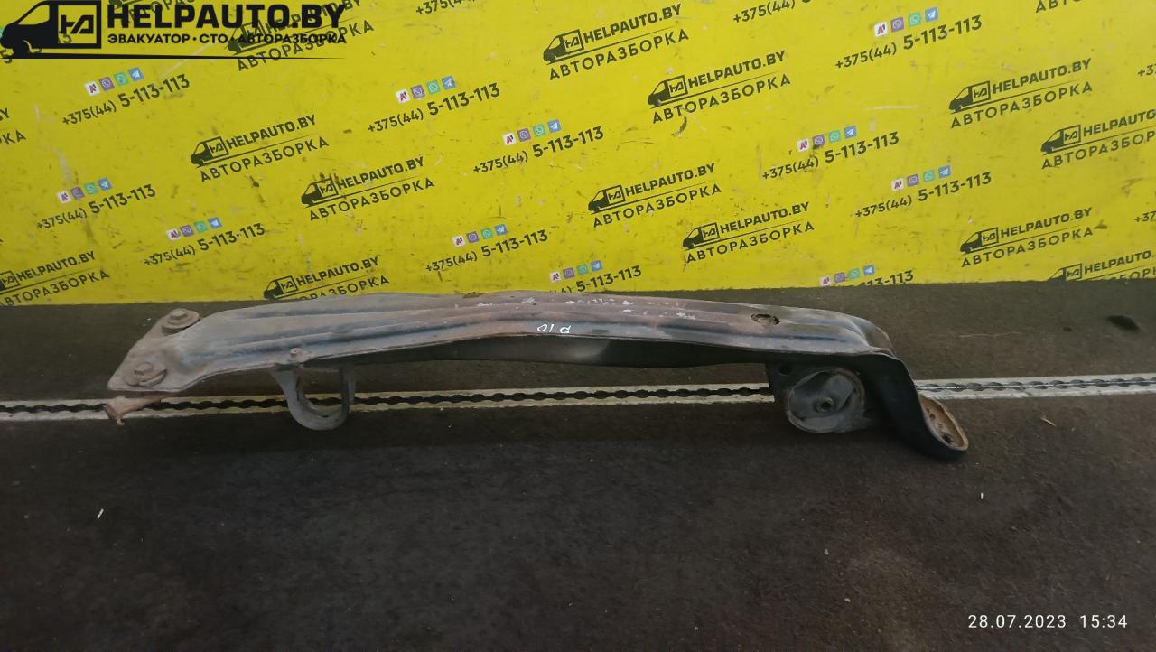 балка подвески передняя (подрамник) Nissan Primera P10 1994, 1.6 л., бензин, МКПП, синий, седан - фото №1