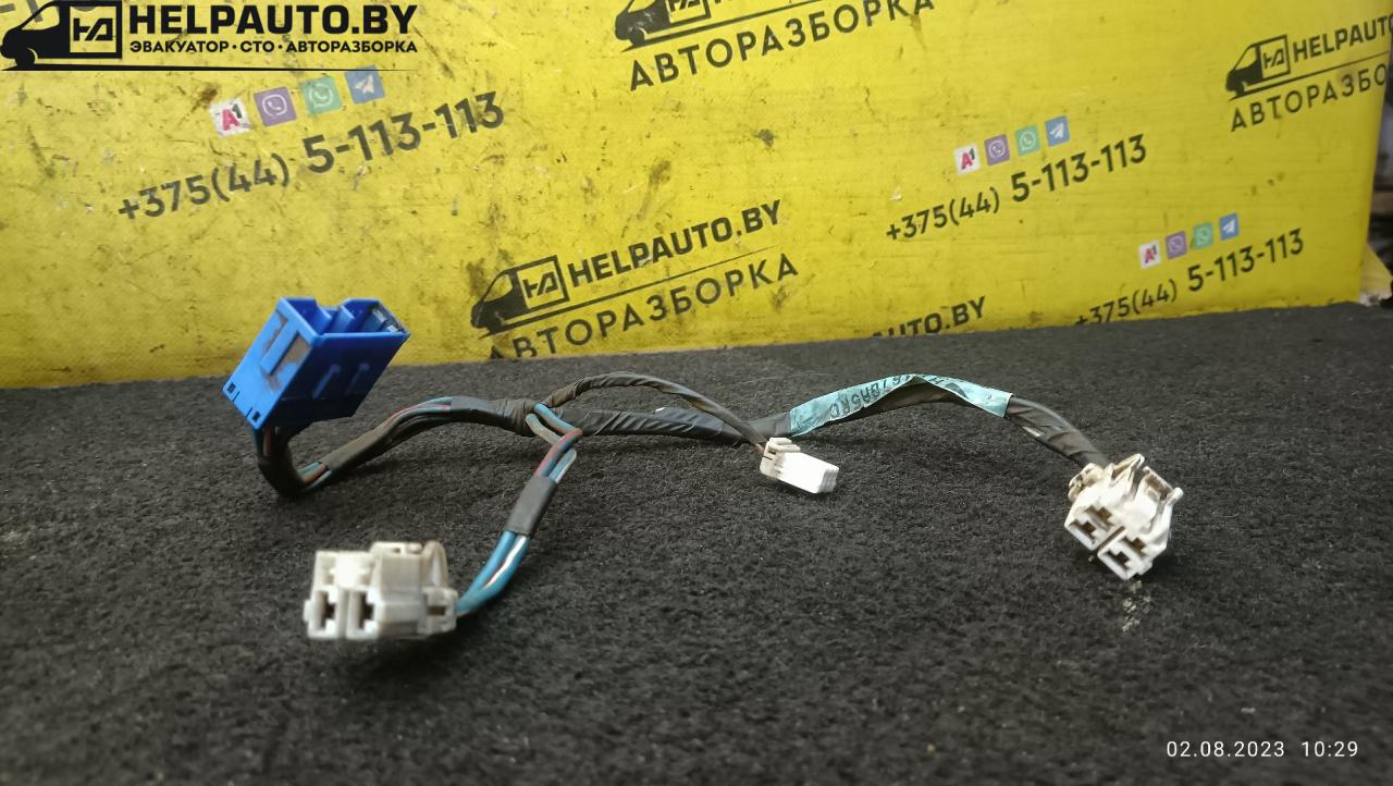 проводка отопителя (печки) Mazda 626 GE 1992, 1.8 л., бензин, МКПП, красный, хетчбэк 5 дв. - фото №1