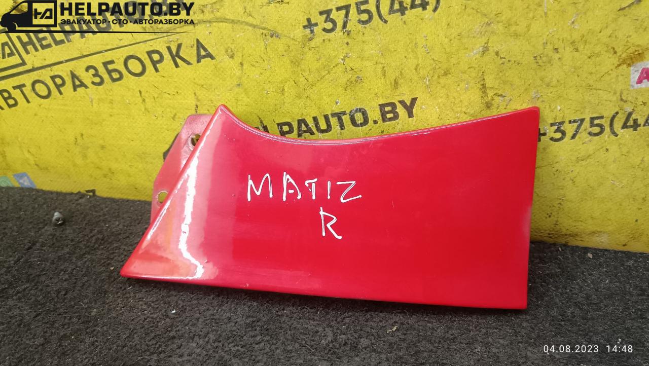ус под фонарь правый Daewoo Matiz M100 2000, 0.8 л., F8CV, бензин, красный, хетчбэк 5 дв. - фото №1