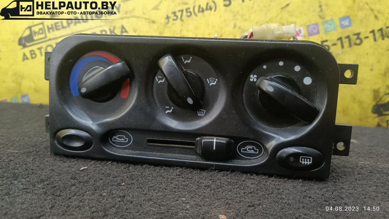 блок управления печки / климат-контроля Daewoo Matiz M100 2000, 0.8 л., F8CV, бензин, красный, хетчбэк 5 дв. - фото №1