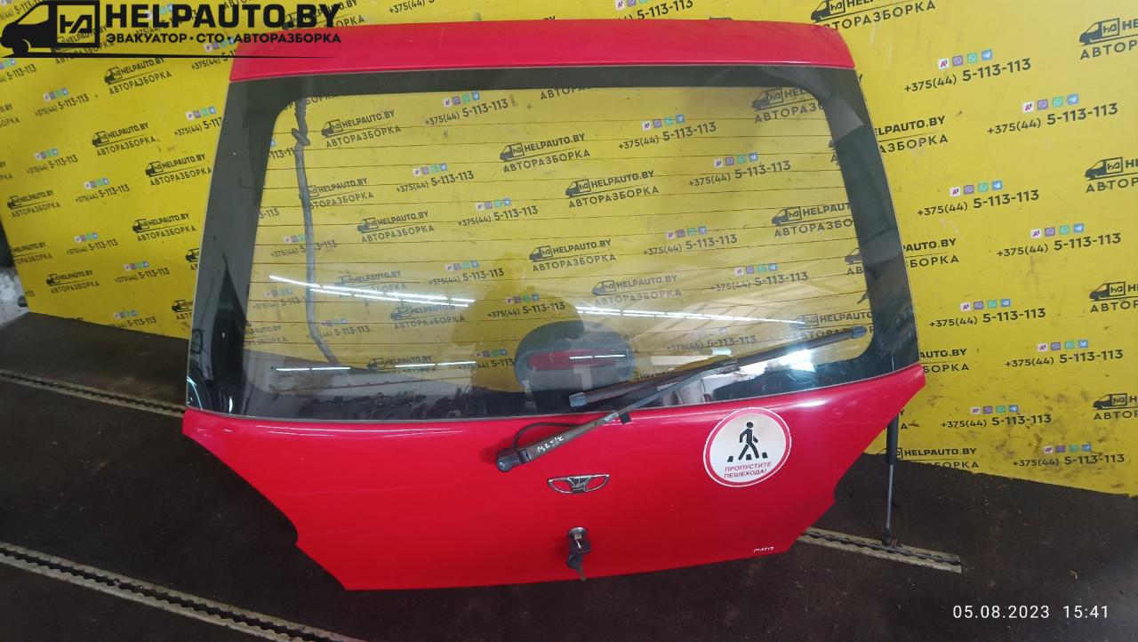 крышка багажника (дверь 3-5) Daewoo Matiz M100 2000, 0.8 л., F8CV, бензин, красный, хетчбэк 5 дв. - фото №1