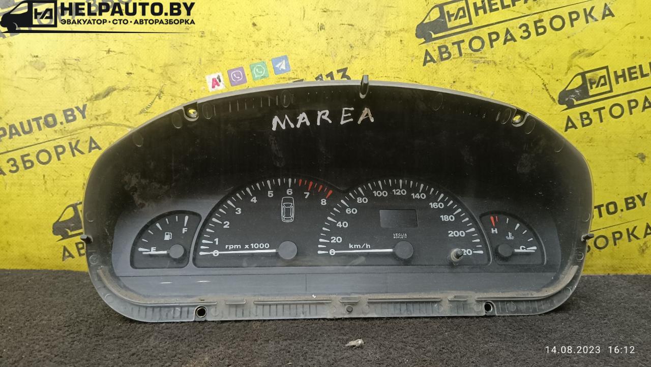 щиток приборов (приборная панель) Fiat Marea 1 поколение 1996, 1.8 л., бензин, МКПП, зеленый, седан - фото №1