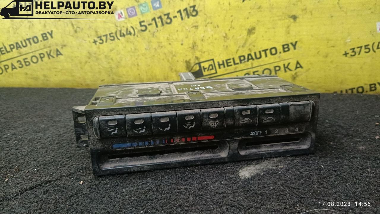 блок управления печки / климат-контроля Mazda MX-3 1 поколение 1995, 1.6 л., бензин, МКПП, красный, хетчбэк 3 дв. - фото №1