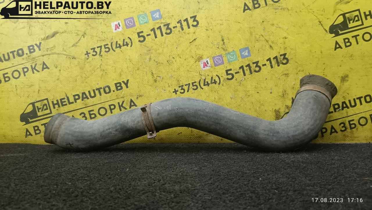 патрубок радиатора Mazda MX-3 1 поколение 1995, 1.6 л., бензин, МКПП, красный, хетчбэк 3 дв. - фото №1