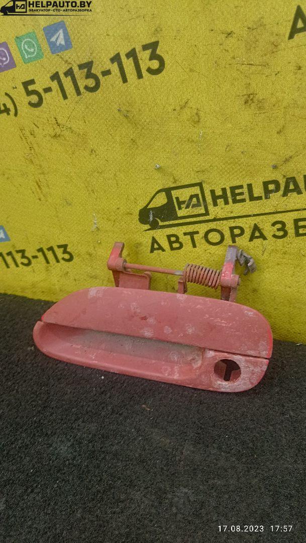 ручка наружная Mazda MX-3 1 поколение 1995, 1.6 л., бензин, МКПП, красный, хетчбэк 3 дв. - фото №1