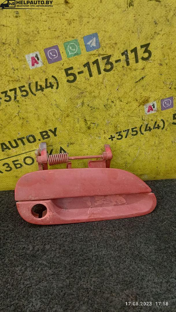 ручка наружная Mazda MX-3 1 поколение 1995, 1.6 л., бензин, МКПП, красный, хетчбэк 3 дв. - фото №1