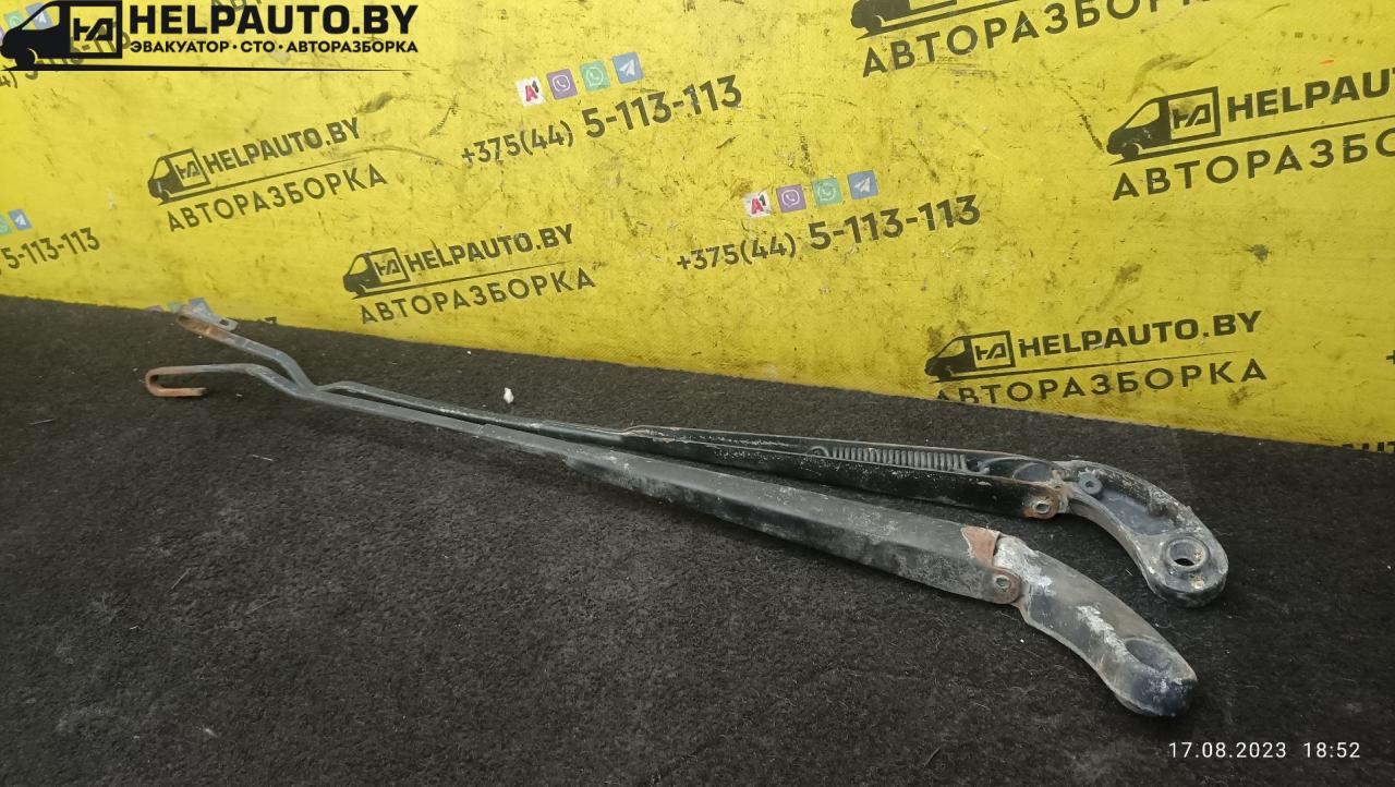 щеткодержатель (поводок стеклоочистителя, дворник) Dodge Caravan 4 поколение 2002, передний привод - фото №1