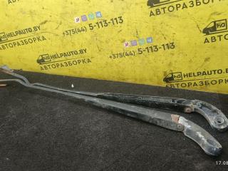 щеткодержатель (поводок стеклоочистителя, дворник) Dodge Caravan 4 поколение 2002, передний привод
