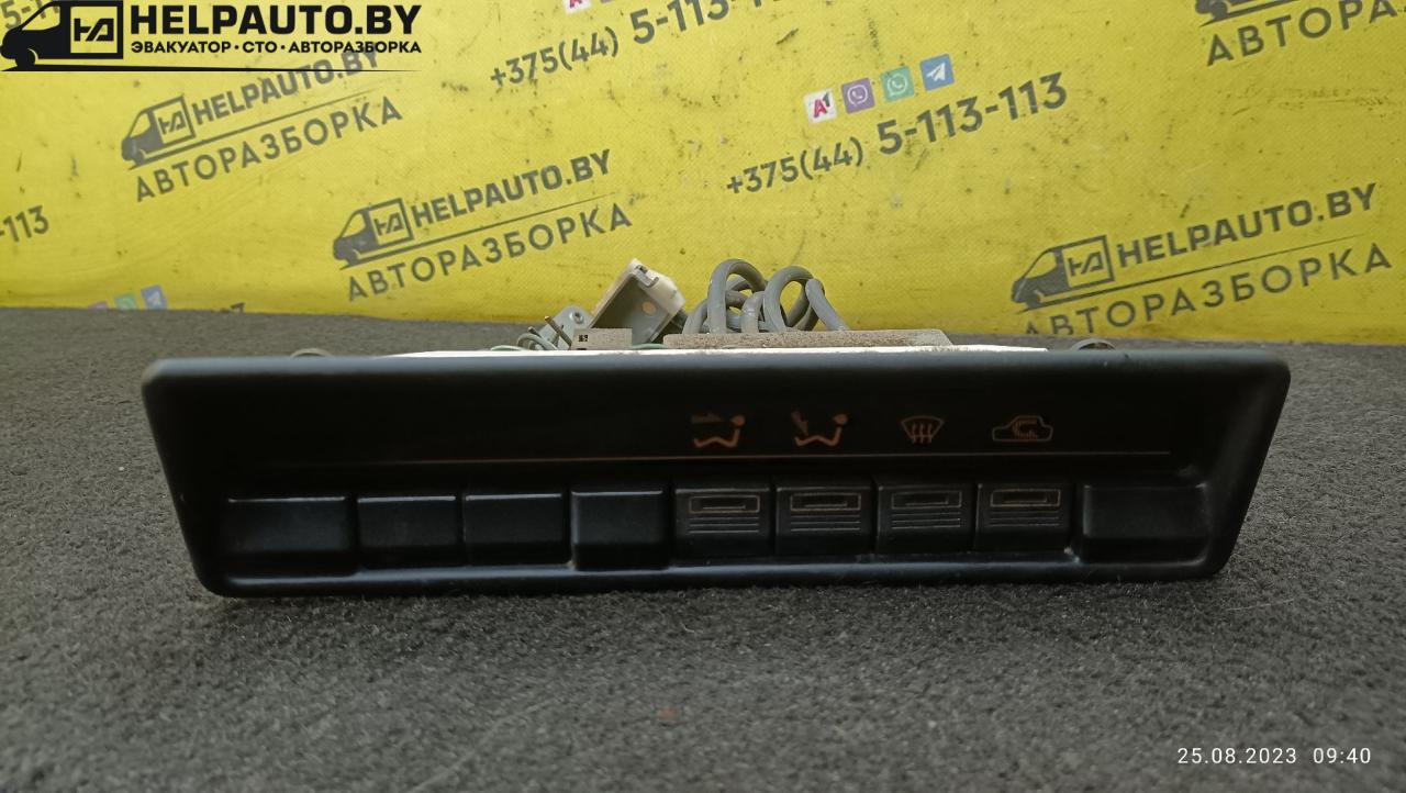блок управления печки / климат-контроля Mitsubishi Galant 5 поколение 1985, 2.0 л., бензин, МКПП, черный, седан - фото №1